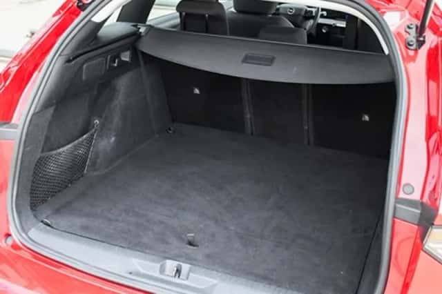 Opel Astra Sports Tourer (2024) thumbnail 12