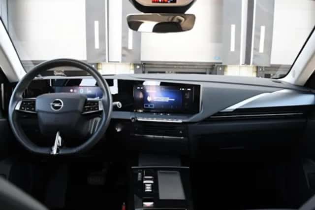 Opel Astra Sports Tourer (2024) thumbnail 14