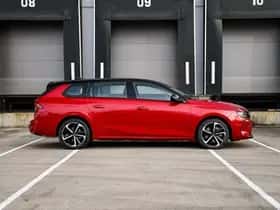Opel Astra Sports Tourer (2024) thumbnail 4