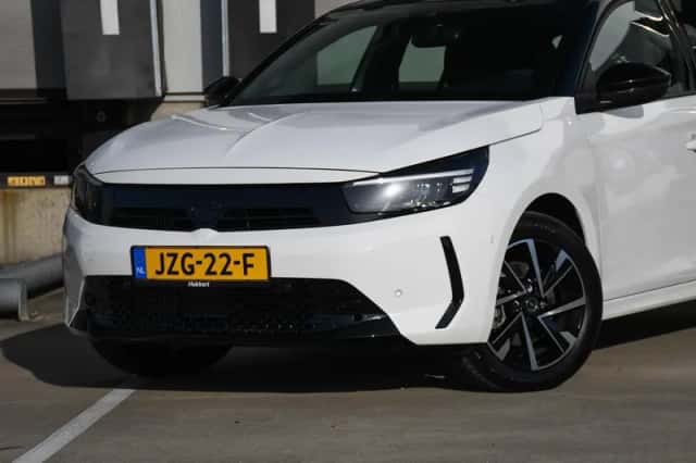 Opel Corsa (2025) thumbnail 2