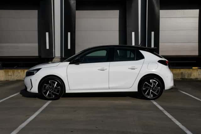 Opel Corsa (2025) thumbnail 3