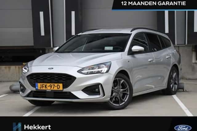 Ford Focus (2021) thumbnail 1