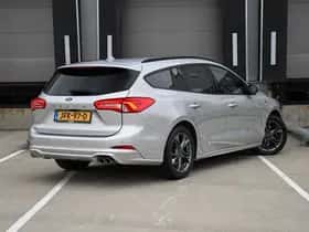 Ford Focus (2021) thumbnail 5
