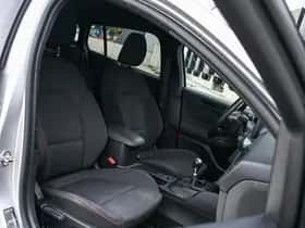 Ford Focus (2021) thumbnail 10