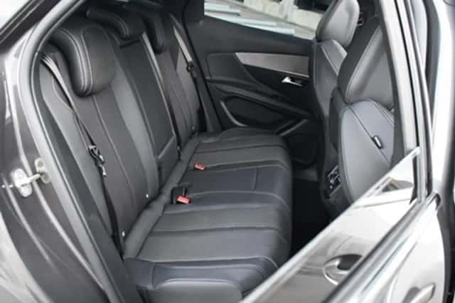 Peugeot 3008 (2023) thumbnail 14