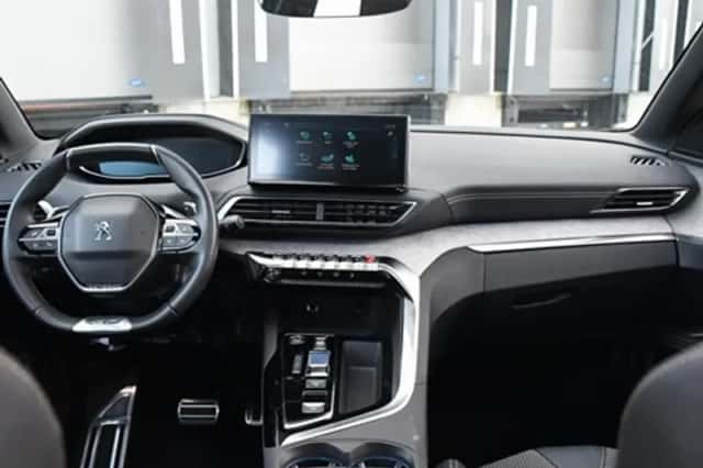 Peugeot 3008 (2023) thumbnail 15