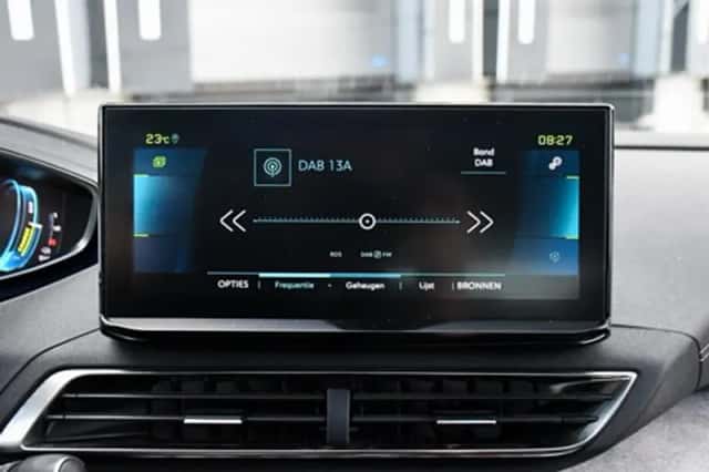 Peugeot 3008 (2023) thumbnail 18