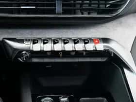 Peugeot 3008 (2023) thumbnail 23