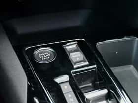 Peugeot 3008 (2023) thumbnail 24