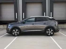 Peugeot 3008 (2023) thumbnail 4