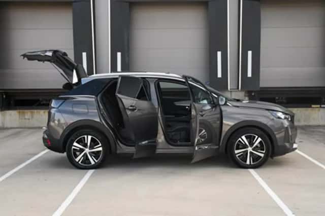 Peugeot 3008 (2023) thumbnail 34