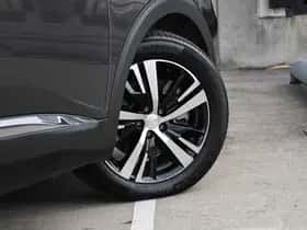 Peugeot 3008 (2023) thumbnail 8