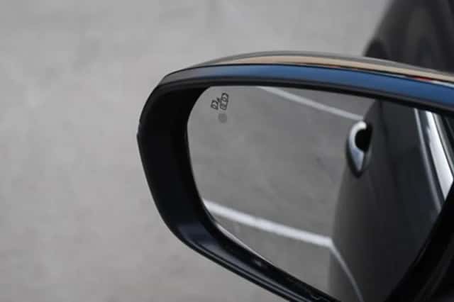 Peugeot 3008 (2023) thumbnail 9