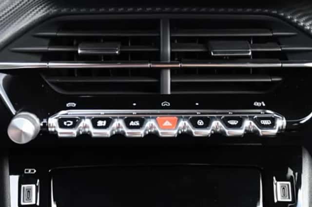 Peugeot 2008 (2024) thumbnail 20