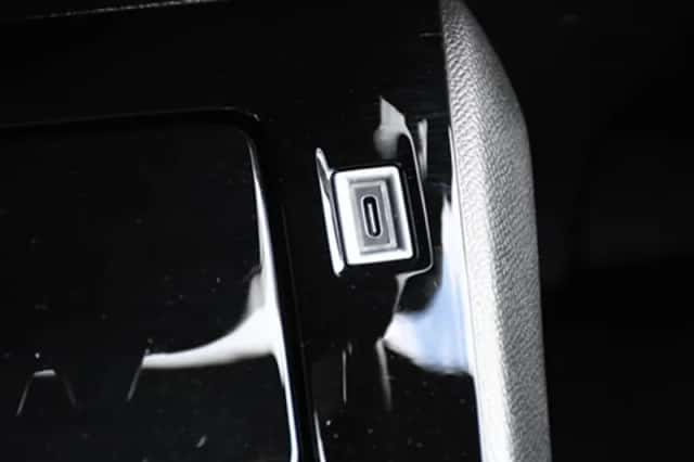 Peugeot 2008 (2024) thumbnail 21