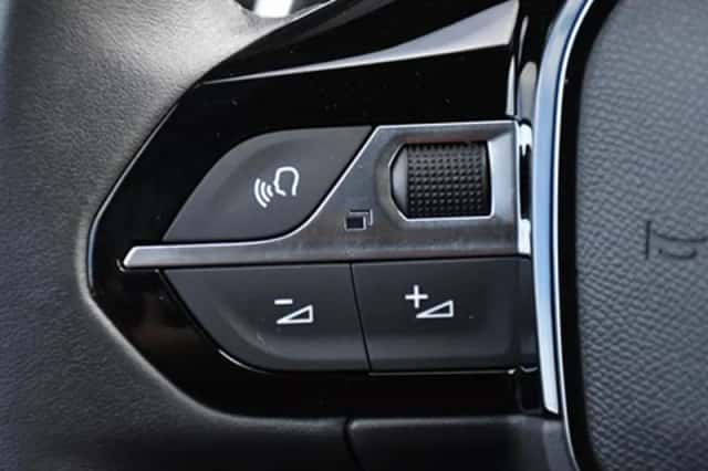 Peugeot 2008 (2024) thumbnail 26