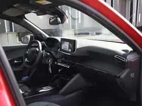 Peugeot 2008 (2024) thumbnail 8