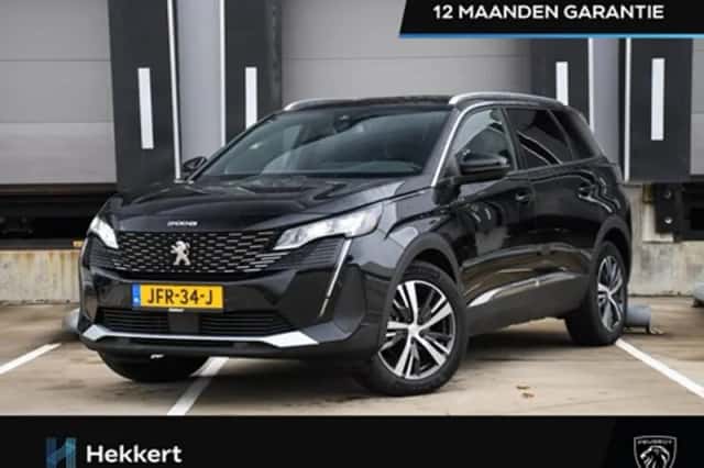 Peugeot 5008 (2024) thumbnail 1
