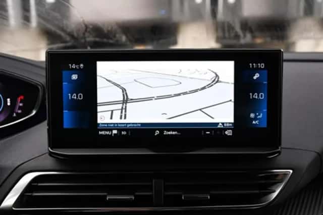 Peugeot 5008 (2024) thumbnail 21