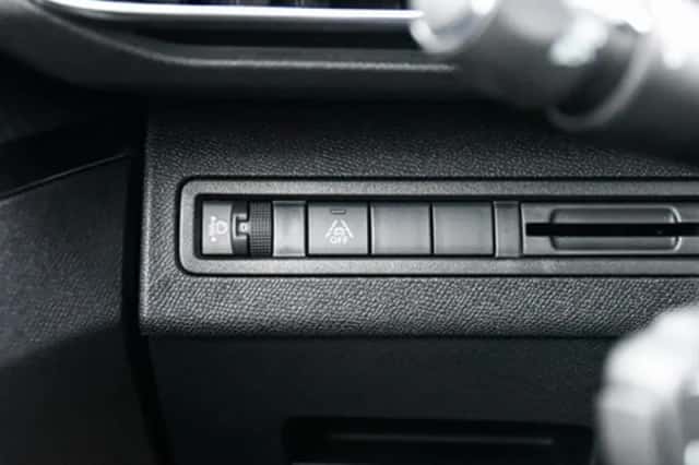Peugeot 5008 (2024) thumbnail 30