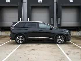 Peugeot 5008 (2024) thumbnail 4