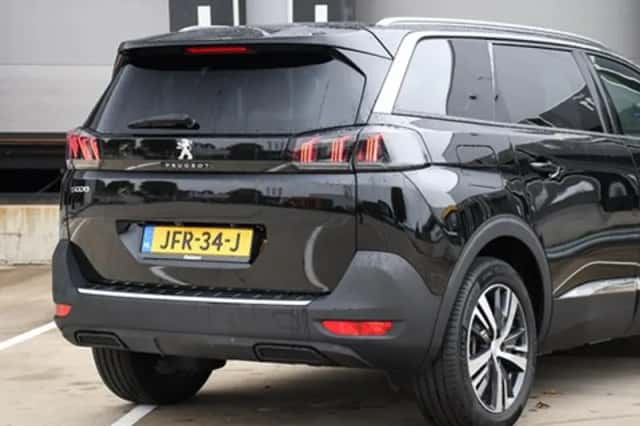 Peugeot 5008 (2024) thumbnail 6