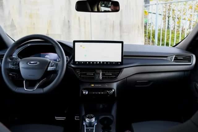 Ford Kuga (2025) thumbnail 18