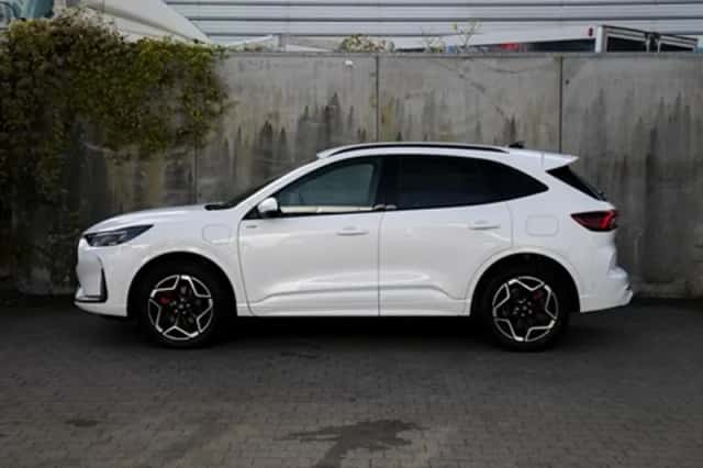 Ford Kuga (2025) thumbnail 3
