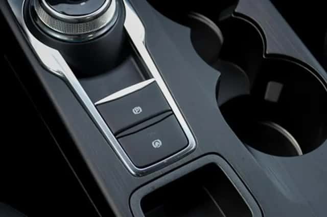 Ford Kuga (2025) thumbnail 36