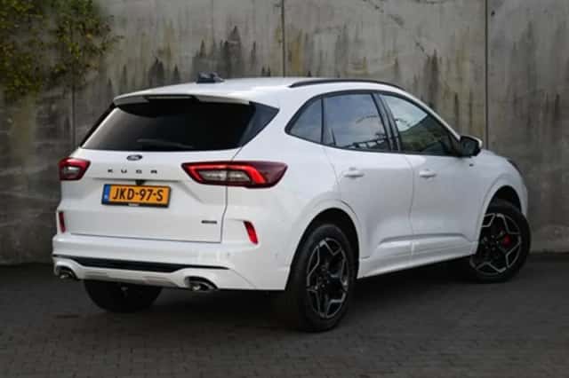 Ford Kuga (2025) thumbnail 5