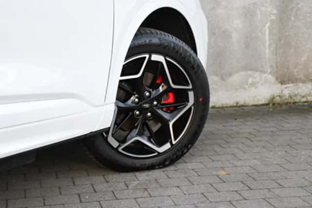 Ford Kuga (2025) thumbnail 7