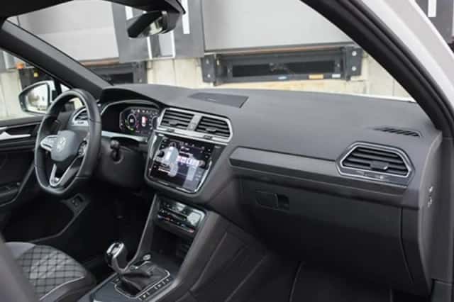 Volkswagen Tiguan (2023) thumbnail 11