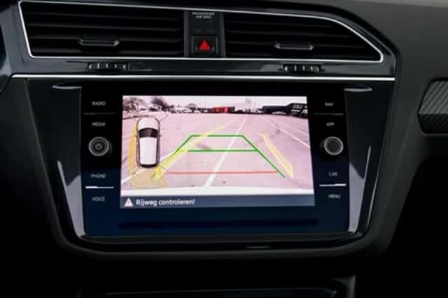 Volkswagen Tiguan (2023) thumbnail 23