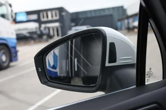 Volkswagen Tiguan (2023) thumbnail 9
