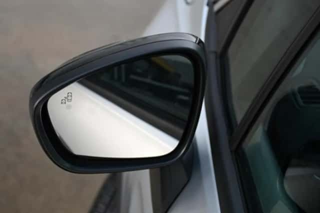 Opel Crossland (2024) thumbnail 8