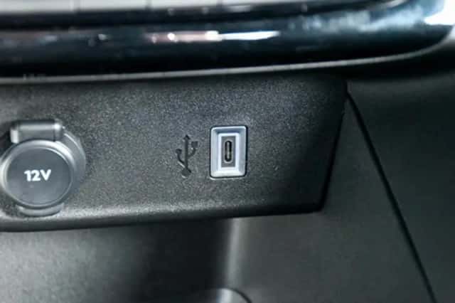 Opel Corsa (2024) thumbnail 23