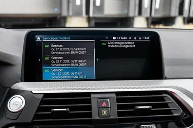 BMW X3 (2021) thumbnail 36