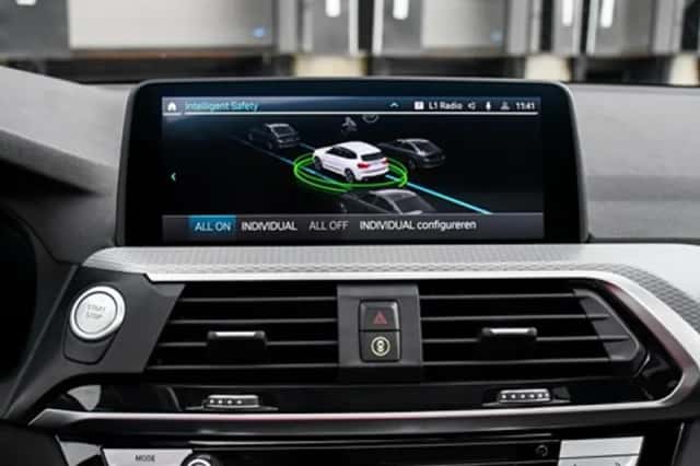 BMW X3 (2021) thumbnail 41