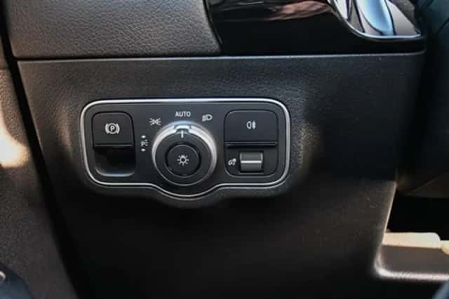 Mercedes-Benz B (2021) thumbnail 36
