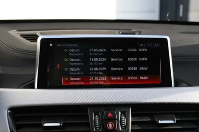 BMW X1 (2021) thumbnail 25