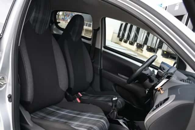 Peugeot 108 (2020) thumbnail 10