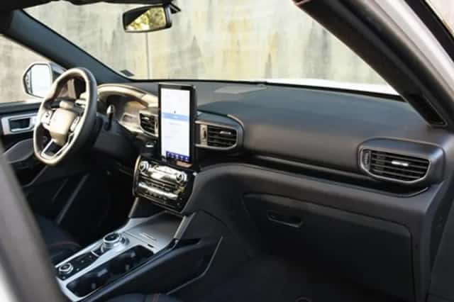 Ford Explorer (2024) thumbnail 13