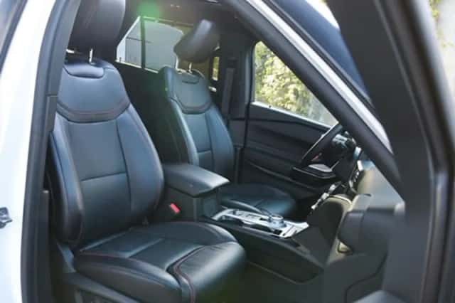 Ford Explorer (2024) thumbnail 14
