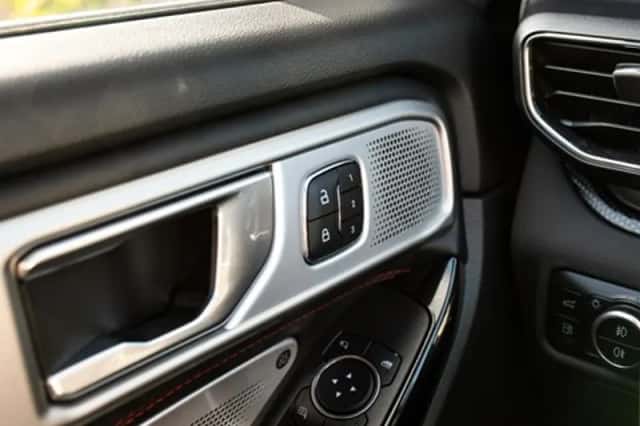 Ford Explorer (2024) thumbnail 52