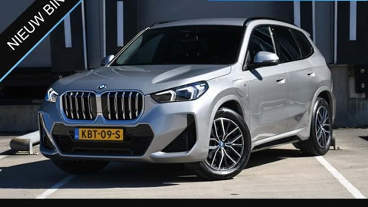 BMW X1 (2024) — foto 1