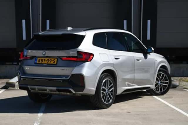 BMW X1 (2024) thumbnail 7