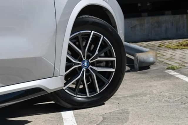 BMW X1 (2024) thumbnail 10