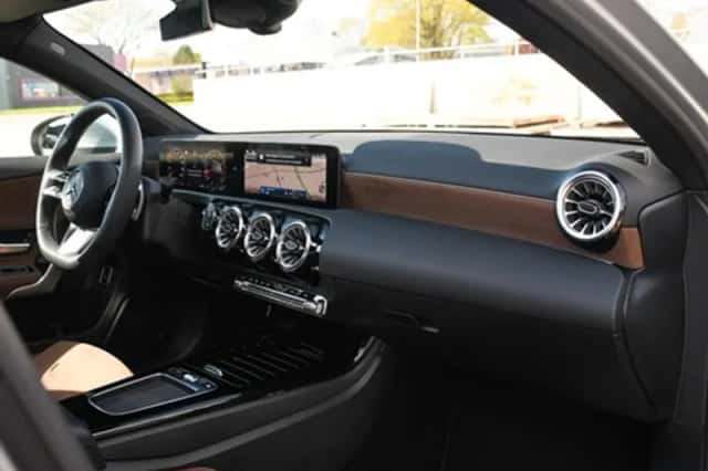 Mercedes-Benz A (2025) thumbnail 12