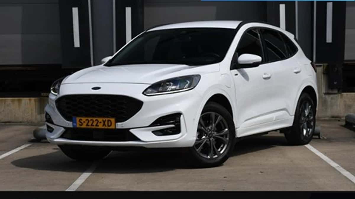 Ford Kuga (2023) — foto 1