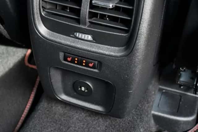 Ford Kuga (2023) thumbnail 14